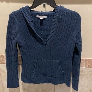 Pullover hooded sweater